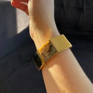 Nine West Chunky Gold Tone 80s Mob Wife Stretch Statement Bracelet 7.5in